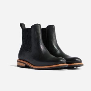 BNIB Nisolo Carmen Chelsea Boots - Black